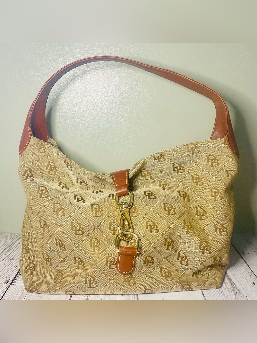 Vintage Dooney & Bourke Signature Monogram Lock Sac Hobo